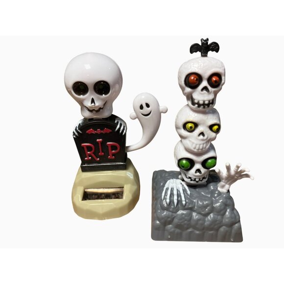 Halloween Solar-Powered Dancing Skeletons & Ghosts Set - Picture 1 of 11